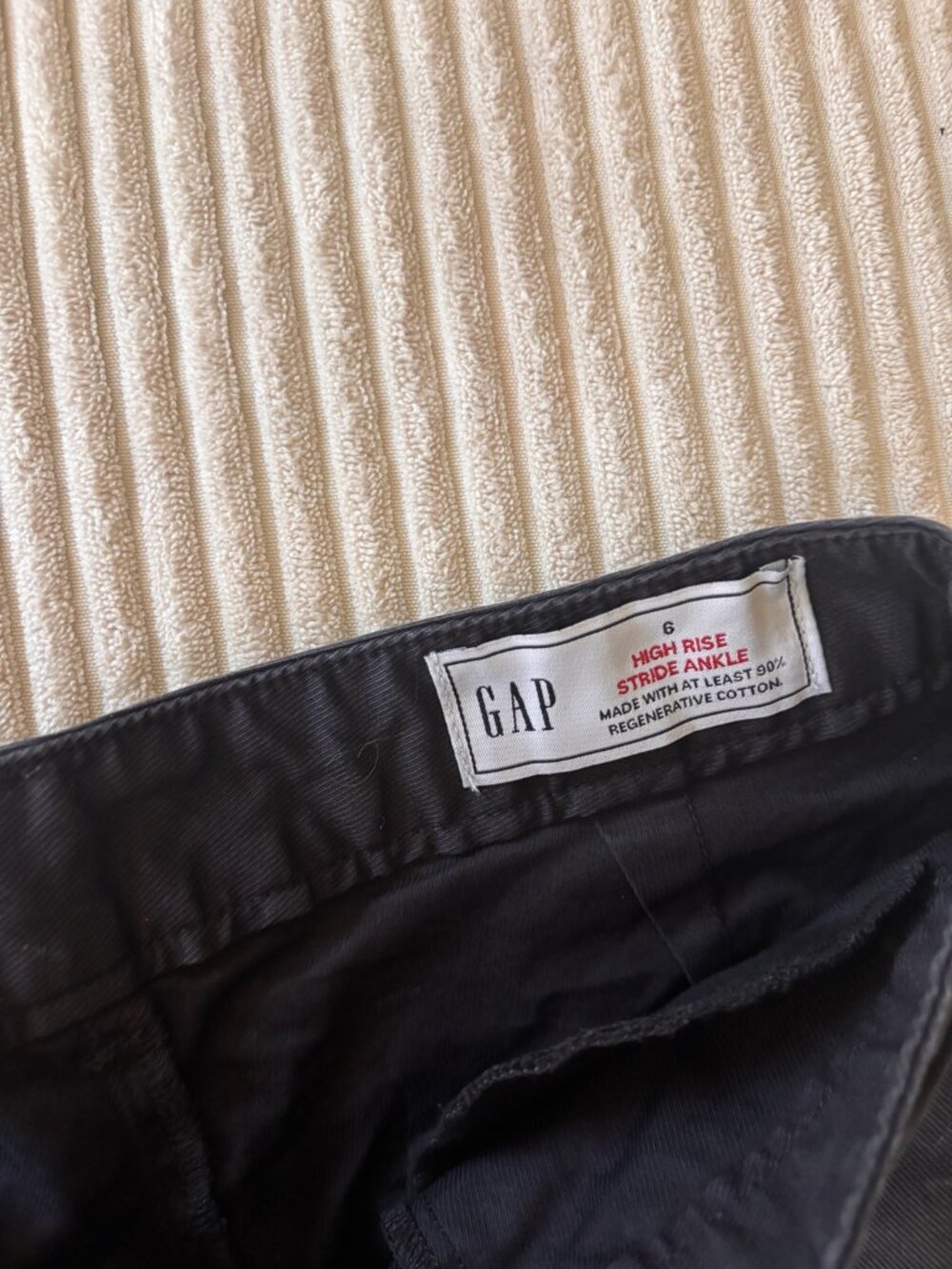 GAP High Rise Stride Ankle Wide Leg Pants - Picture 3 of 4